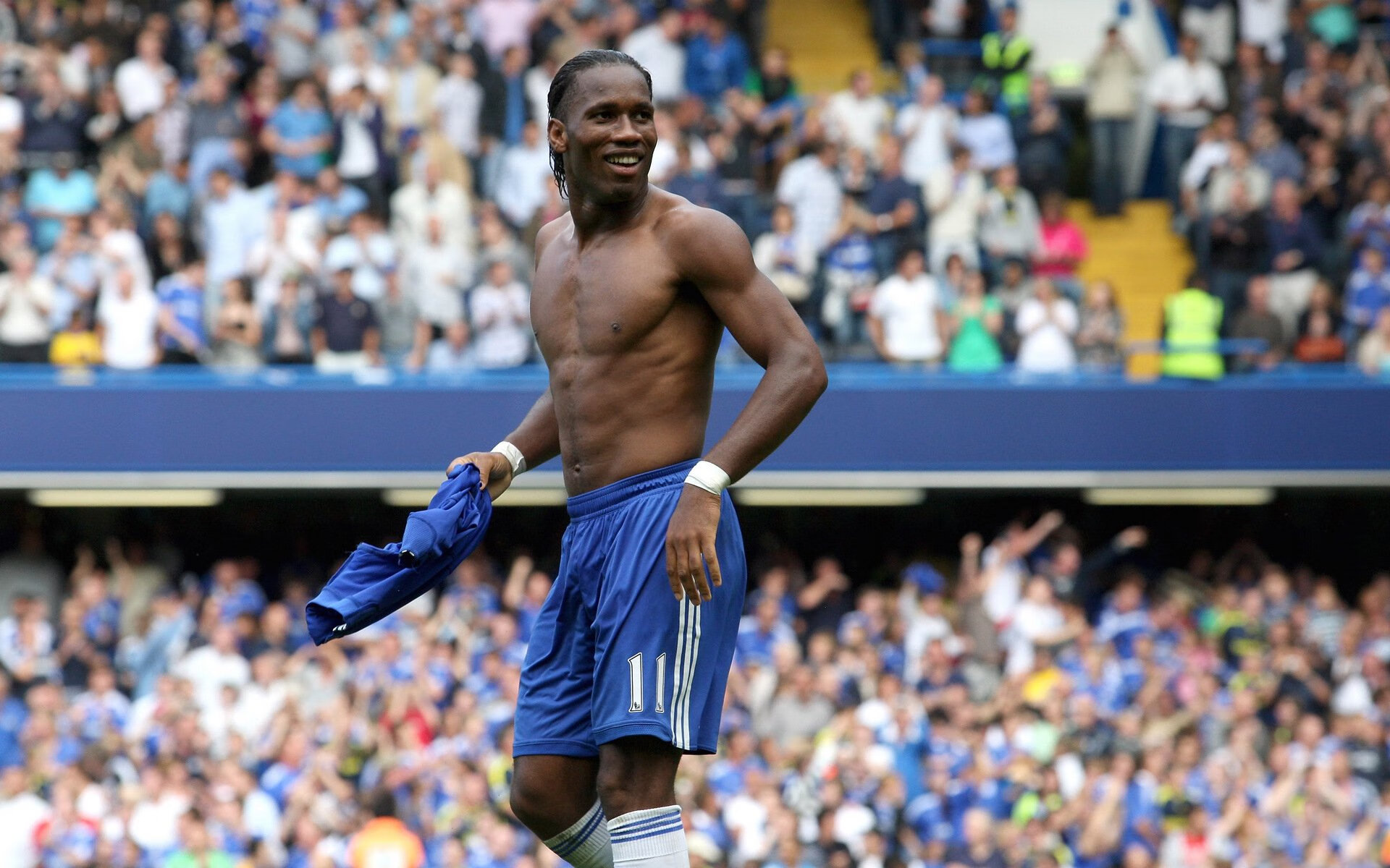 《Dota2》“未来之战”跨界合作开启,舞台焕然一新!